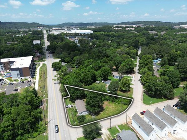 602 W 15th Street , Fayetteville, AR 72701