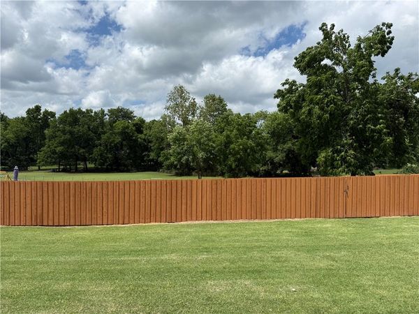 1023 W Garland Street , Siloam Springs, AR 72761