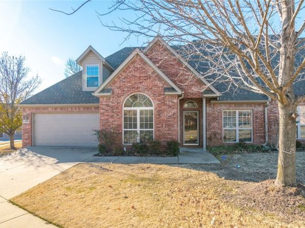 4053 E Zion Valley Drive, Fayetteville, AR 72703