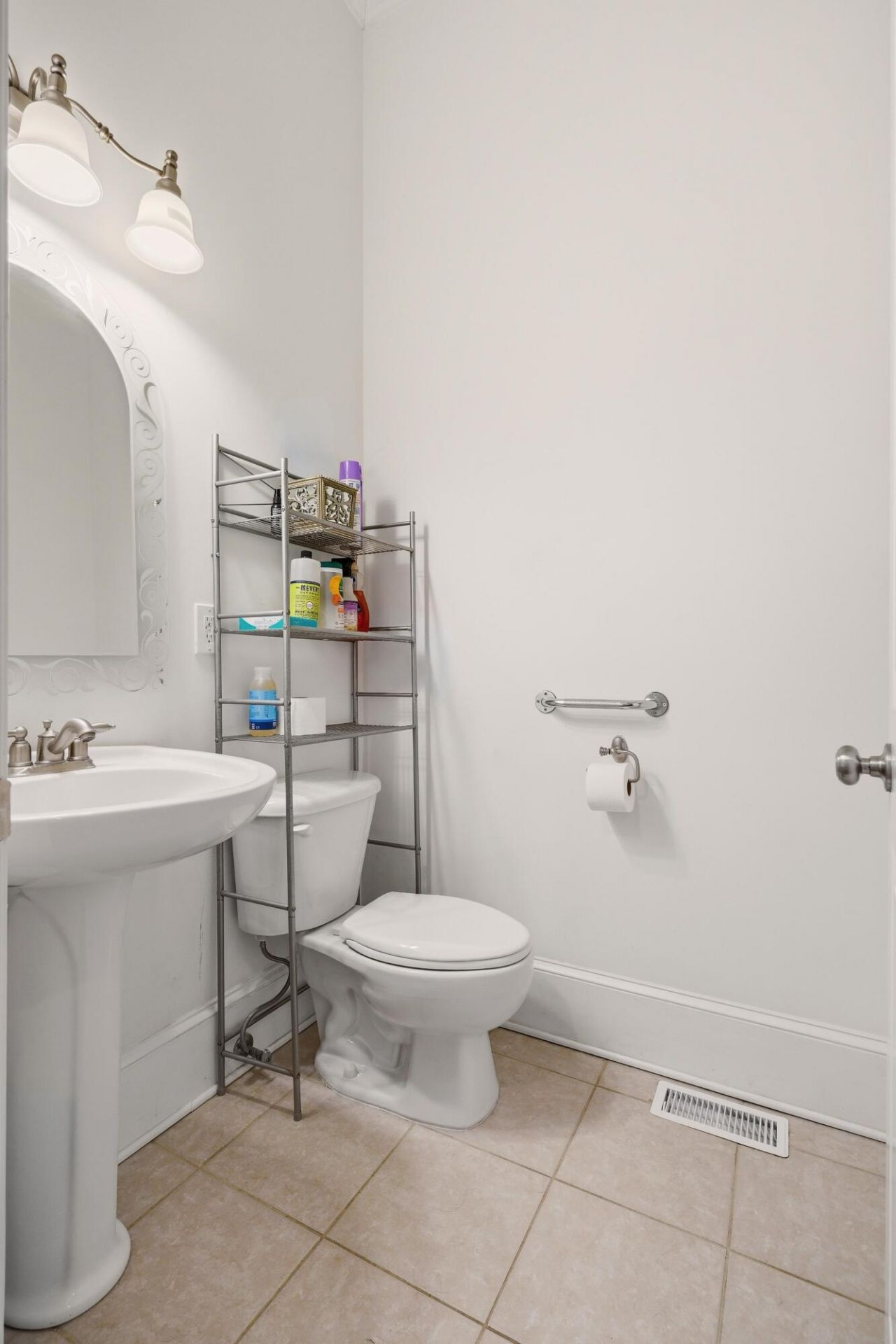 1404 Leisure Drive Photo 23