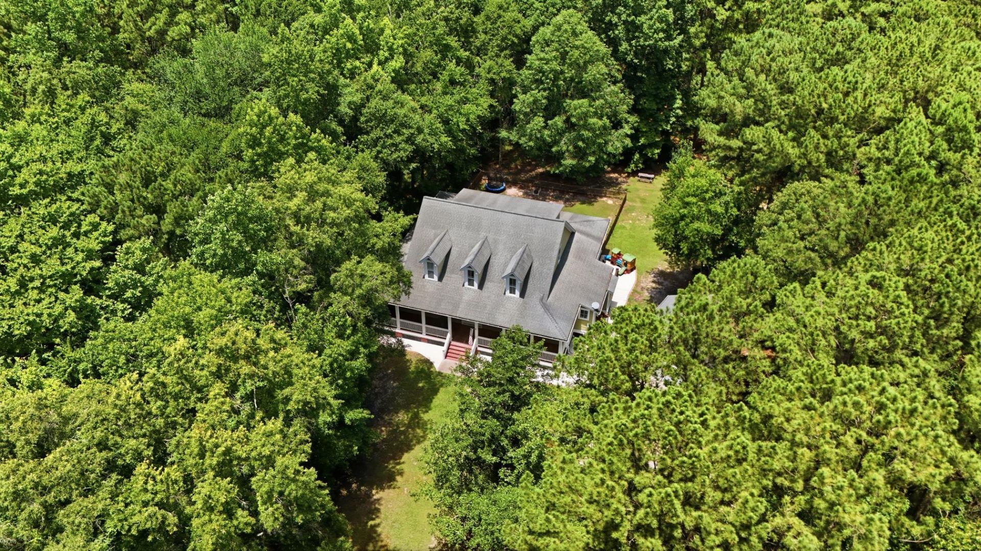 1404 Leisure Drive Photo 32