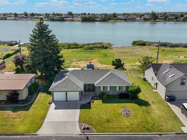 1202 S Eastlake Drive , Moses Lake, WA 98837