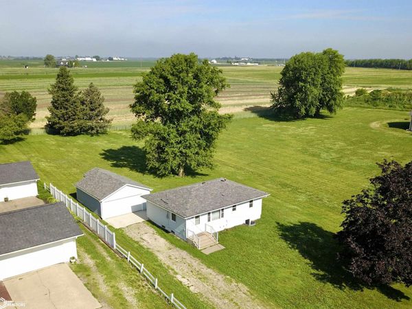 1215 Bliss Street, Grinnell, IA 50112