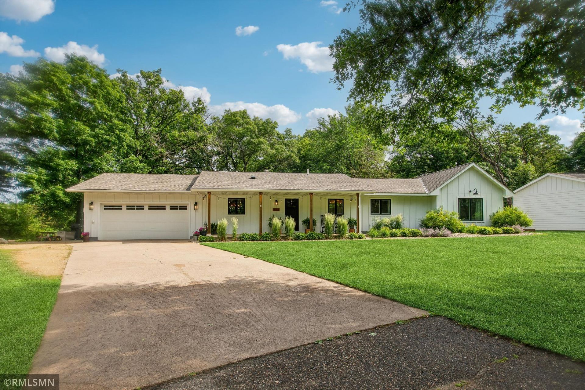 5783 Wildwood Road , Cannon Falls, MN 55009