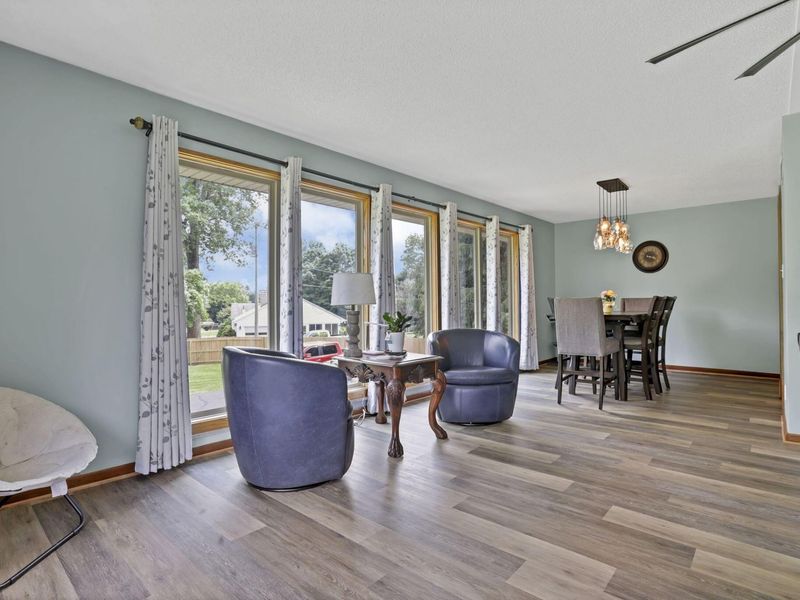 855 E Village Drive , Newark, OH 43055 Photo 15