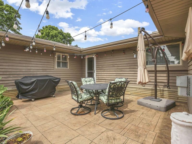 855 E Village Drive , Newark, OH 43055 Photo 49