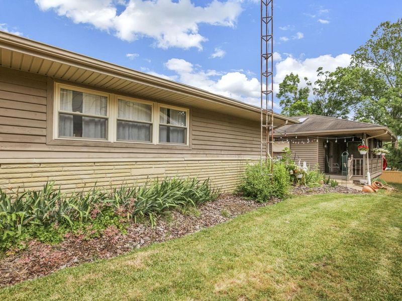 855 E Village Drive , Newark, OH 43055 Photo 51