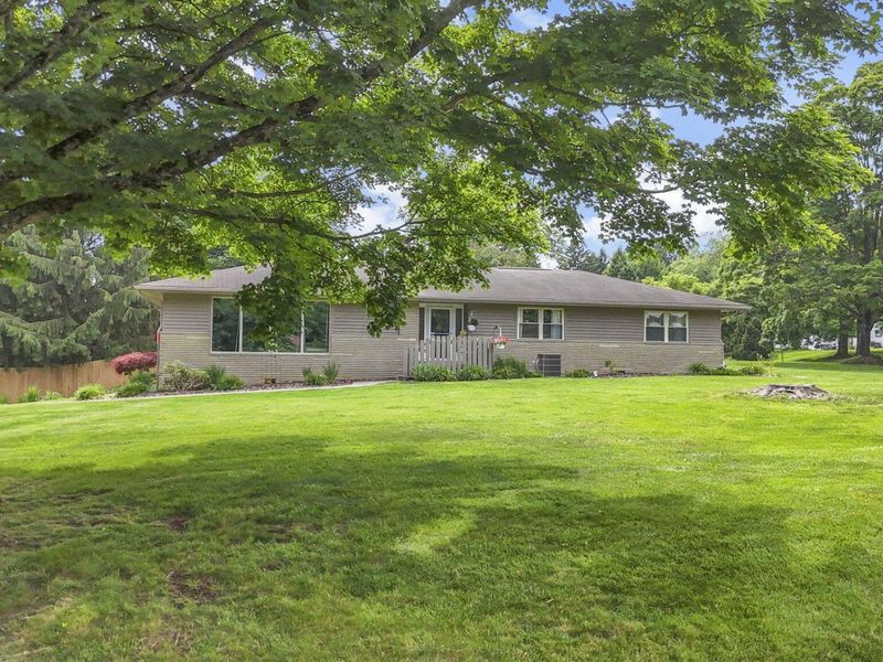 855 E Village Drive , Newark, OH 43055 Photo 53