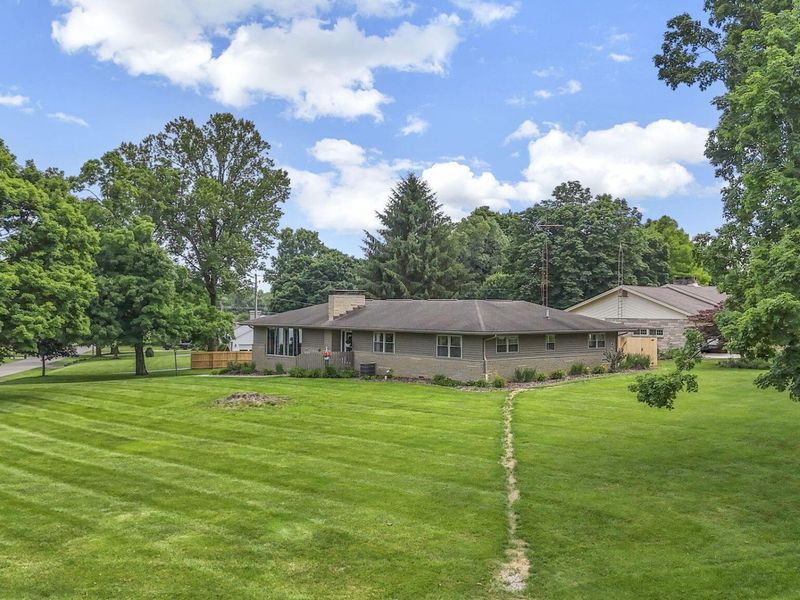 855 E Village Drive , Newark, OH 43055 Photo 54
