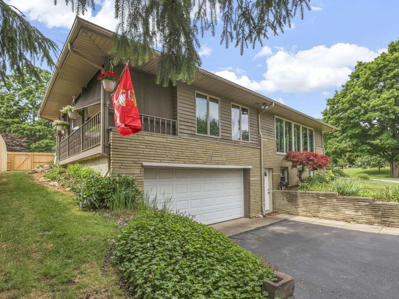 855 E Village Drive , Newark, OH 43055 Photo 7