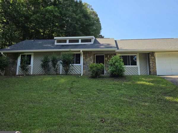 4610 Greenbriar Trail SW, Atlanta, GA 30331