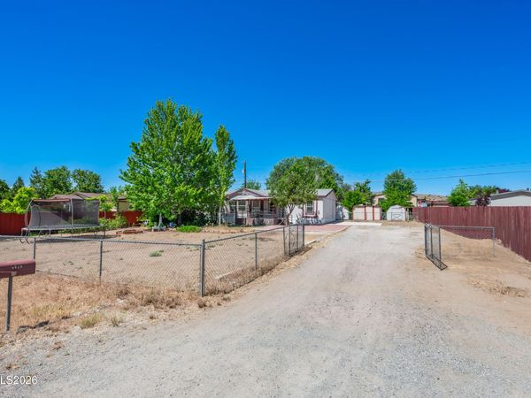 5625 Duclercque Way, Sun Valley, NV 89433