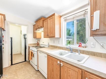 5625 Duclercque Way, Sun Valley, NV 89433 Photo