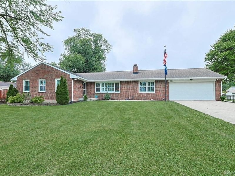 106 Stolz Drive, Middletown, OH 45042 Photo 2