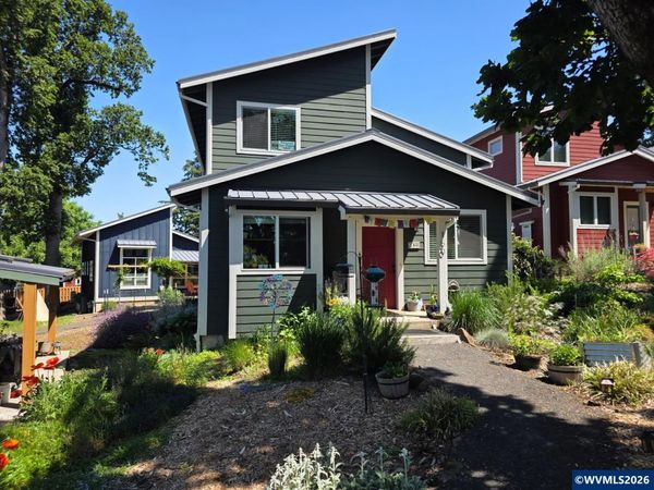 1255 Reserve St, Silverton, OR 97381
