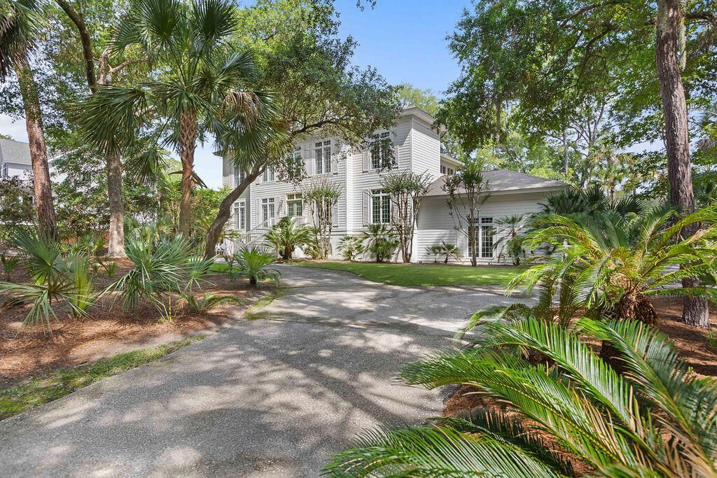 2970 Deer Point Drive Photo 4