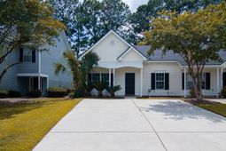 7312 Suncatcher Drive photo 4