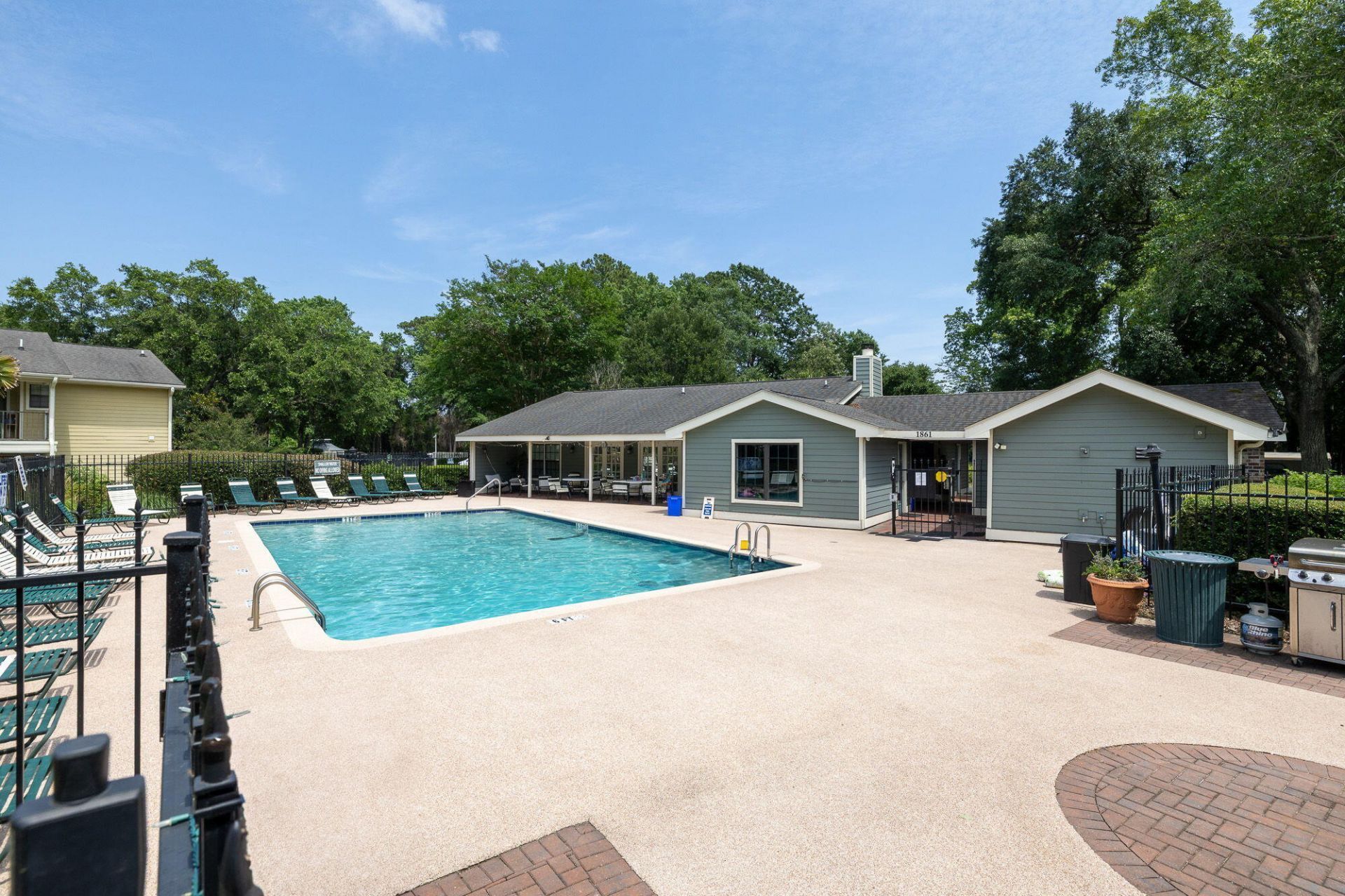 1851 Montclair Drive Photo 16