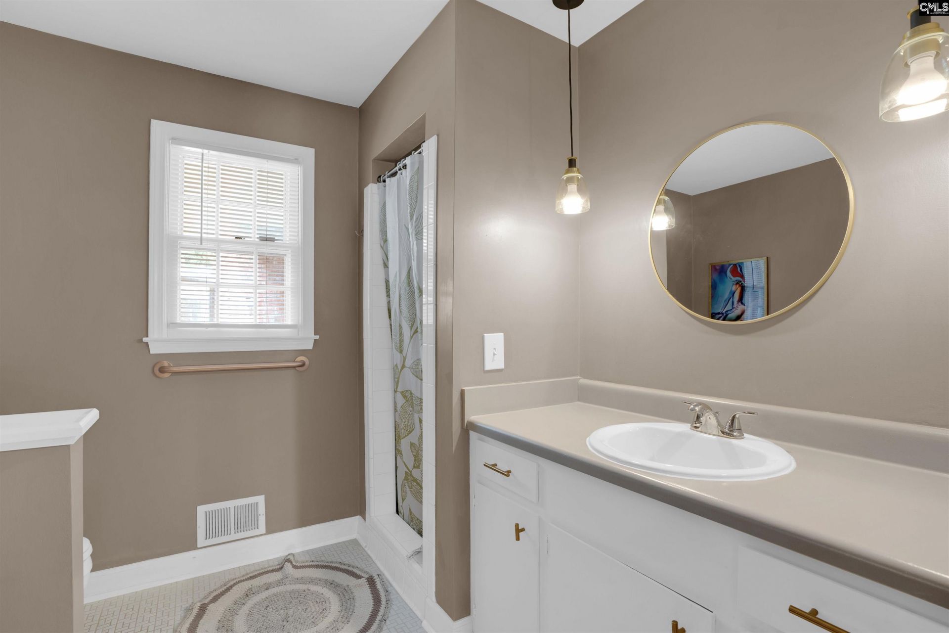 7818 Exeter Lane  Photo 28