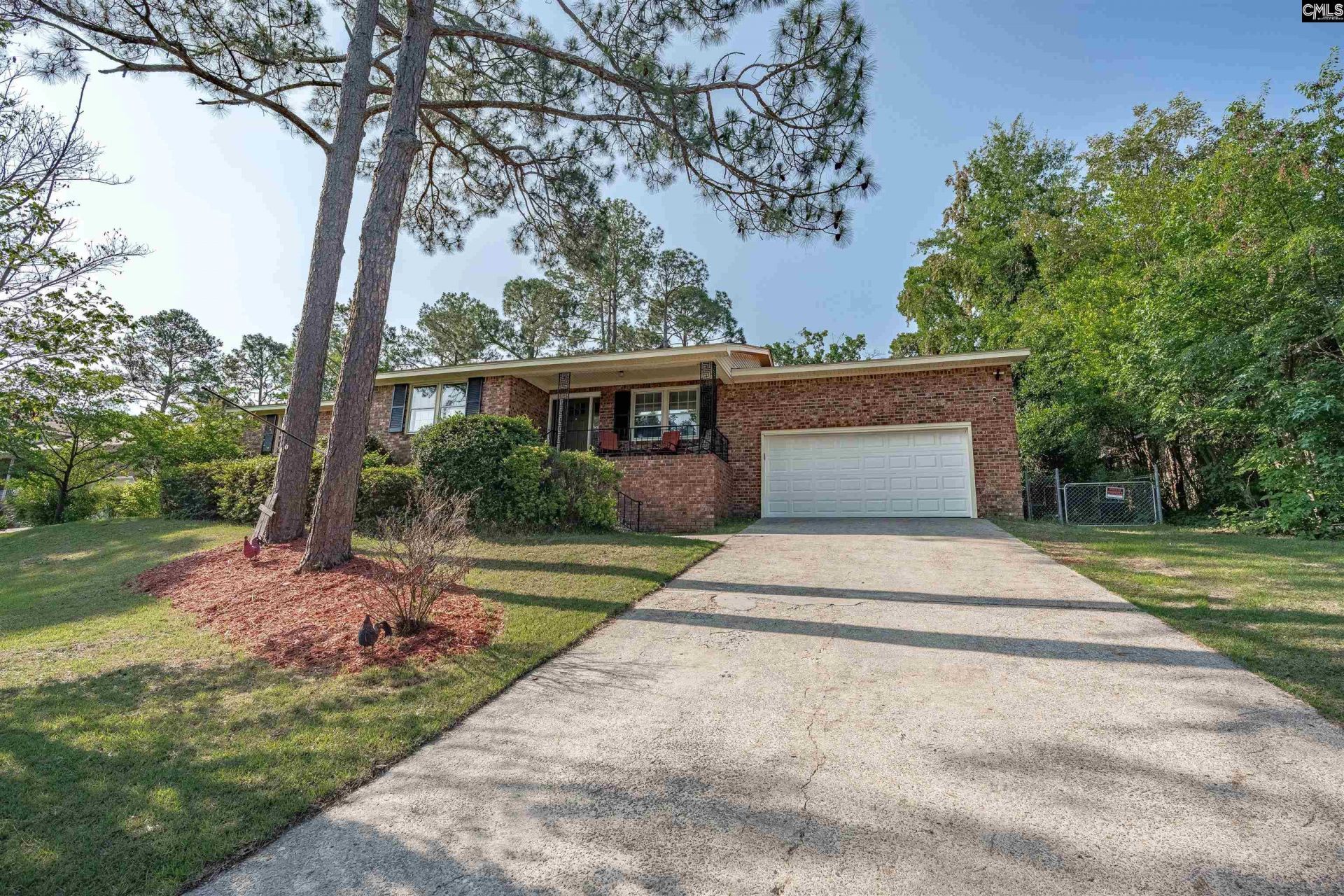 7818 Exeter Lane  Photo 4