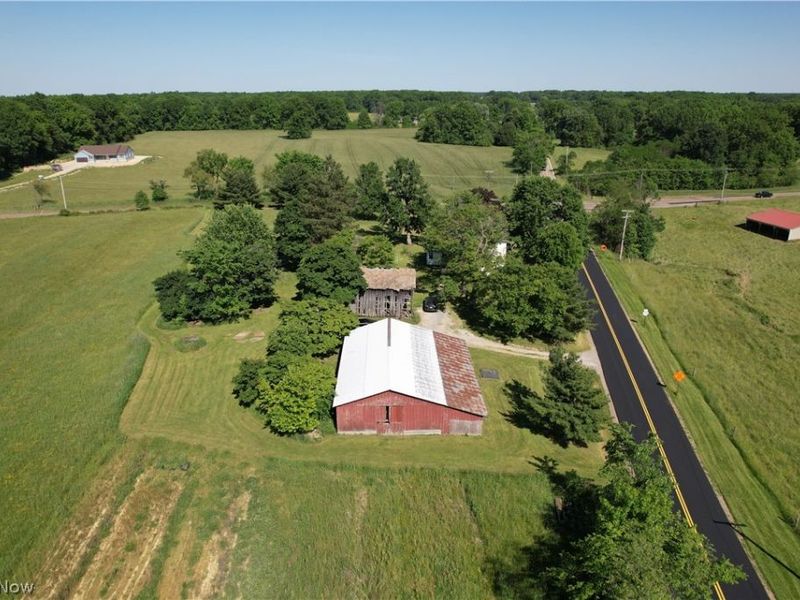 15760 N Palmyra Road, Diamond, OH 44429 Photo 8