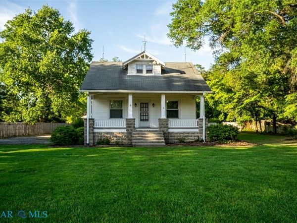 667 Chesapeake Drive , White Stone, VA 22578