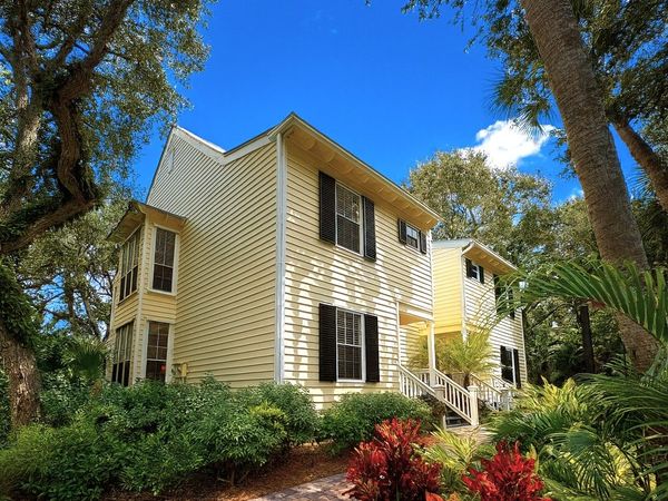 1340 Ivy Court, Unit 213, Vero Beach, FL 32963