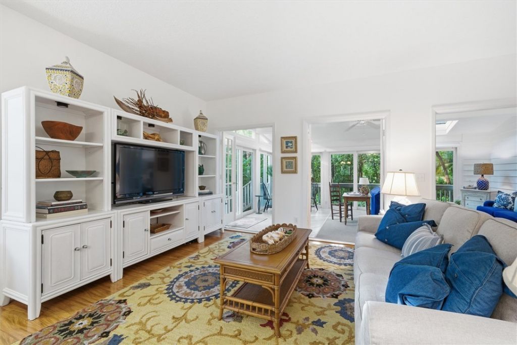 1340 Ivy Court, Unit 213, Vero Beach, FL 32963 Photo