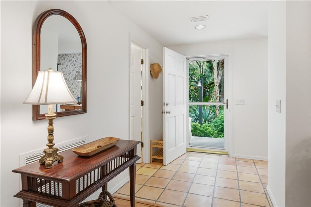 1340 Ivy Court, Unit 213, Vero Beach, FL 32963 Photo