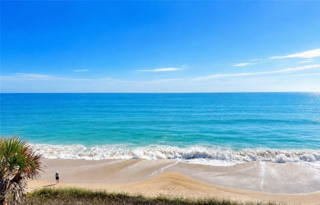 1340 Ivy Court, Unit 213, Vero Beach, FL 32963 Photo