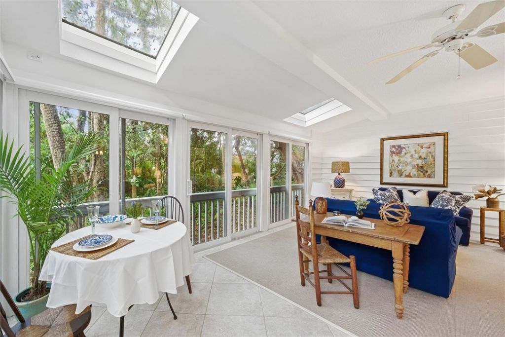1340 Ivy Court, Unit 213, Vero Beach, FL 32963 Photo