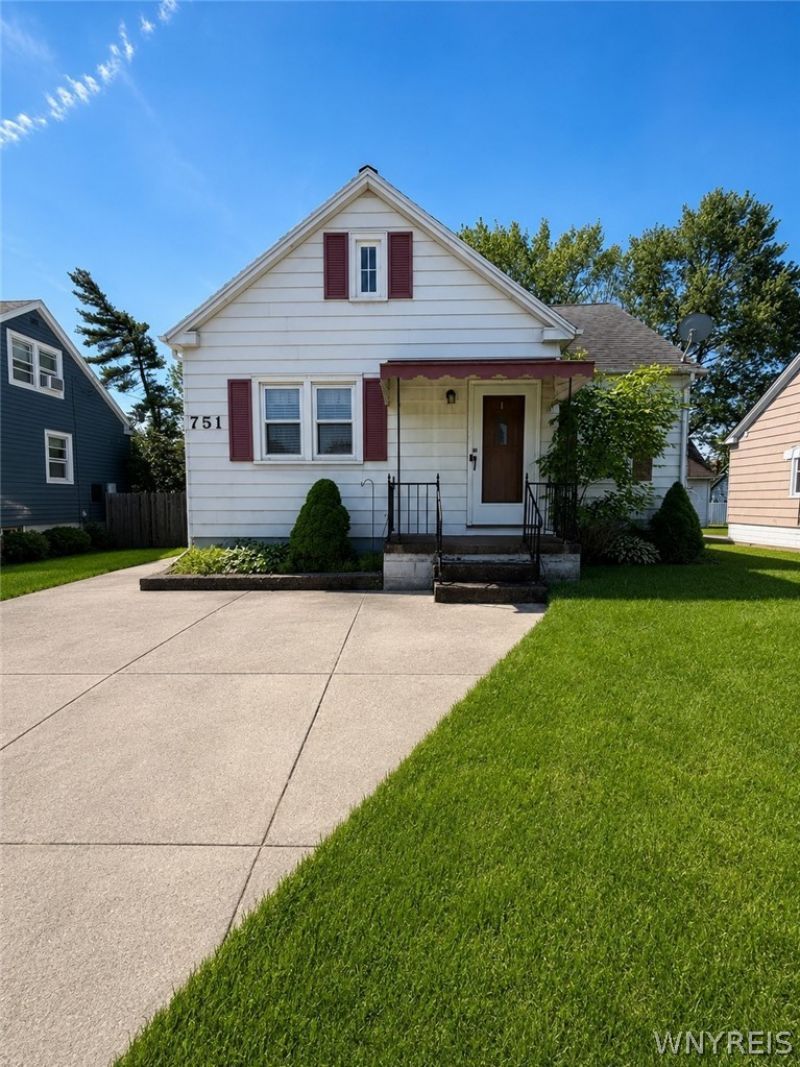 751 Moore Avenue, Buffalo, NY 14223 Main Photo