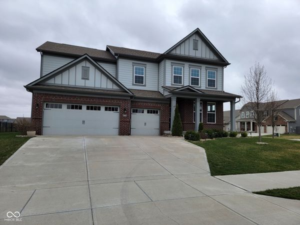16123 Sedalia Drive, Fishers, IN 46040