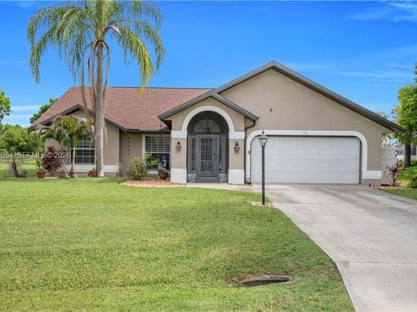 538 Whispering Wind Bnd , Lehigh Acres, FL 33974