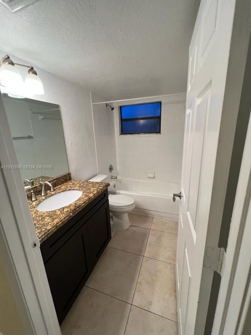 1721 Balfour Point Dr , Unit D, West Palm Beach, FL 33411 Photo