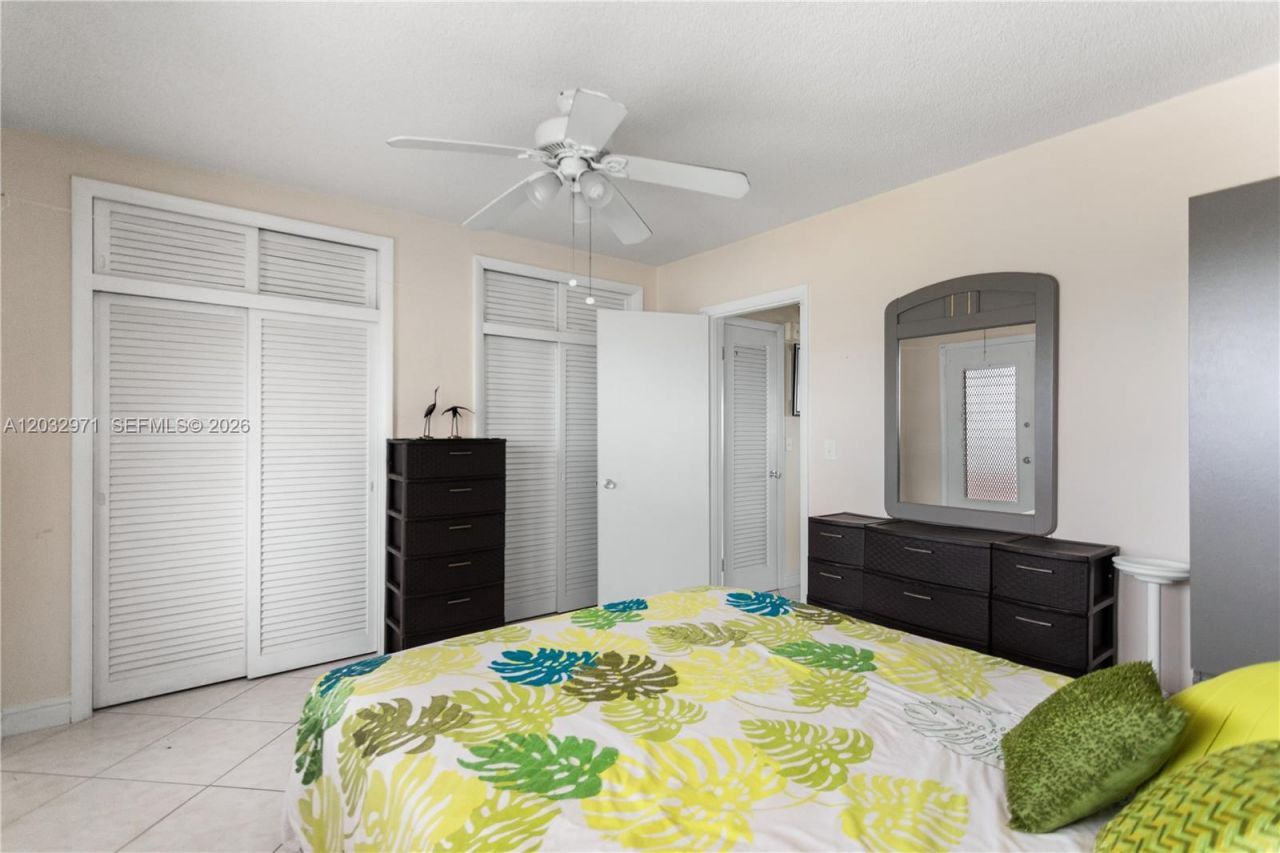 725 SW 11th Ave , Unit 12, Hallandale Beach, FL 33009 Photo