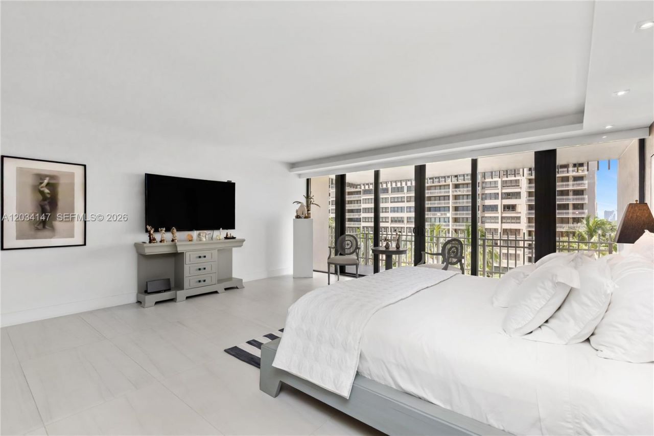 3 Grove Isle Dr, Unit C502, Miami, FL 33133 Photo