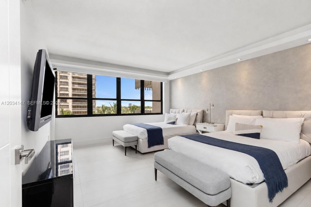 3 Grove Isle Dr, Unit C502, Miami, FL 33133 Photo