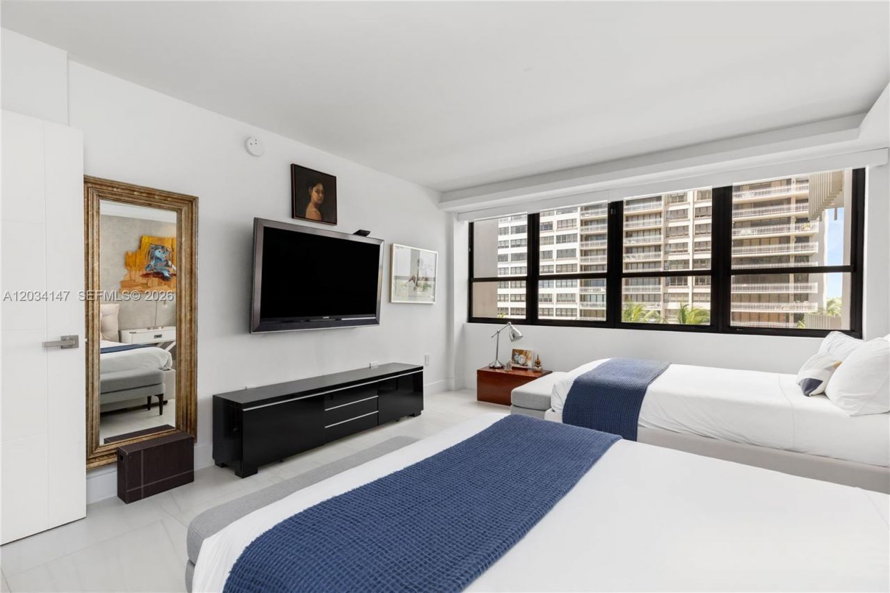 3 Grove Isle Dr, Unit C502, Miami, FL 33133 Photo