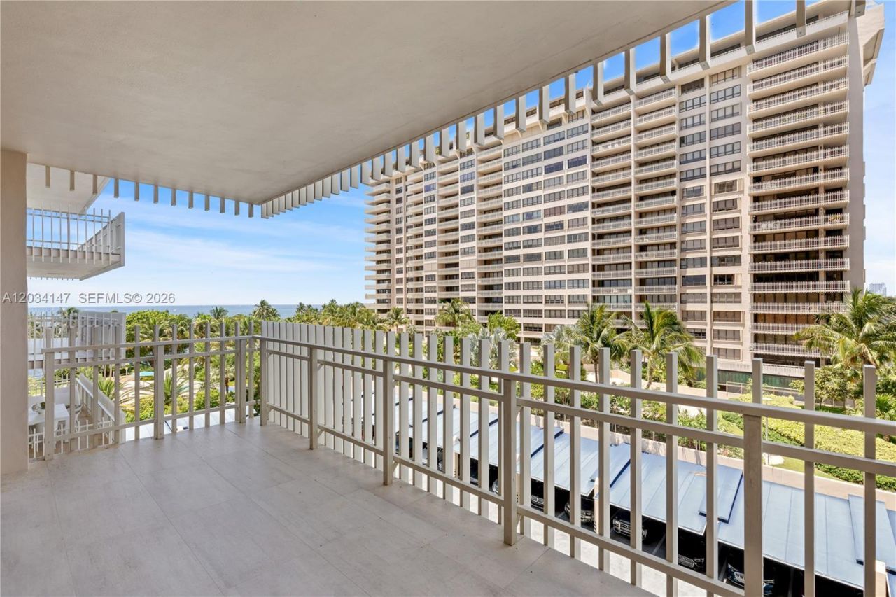 3 Grove Isle Dr, Unit C502, Miami, FL 33133 Photo
