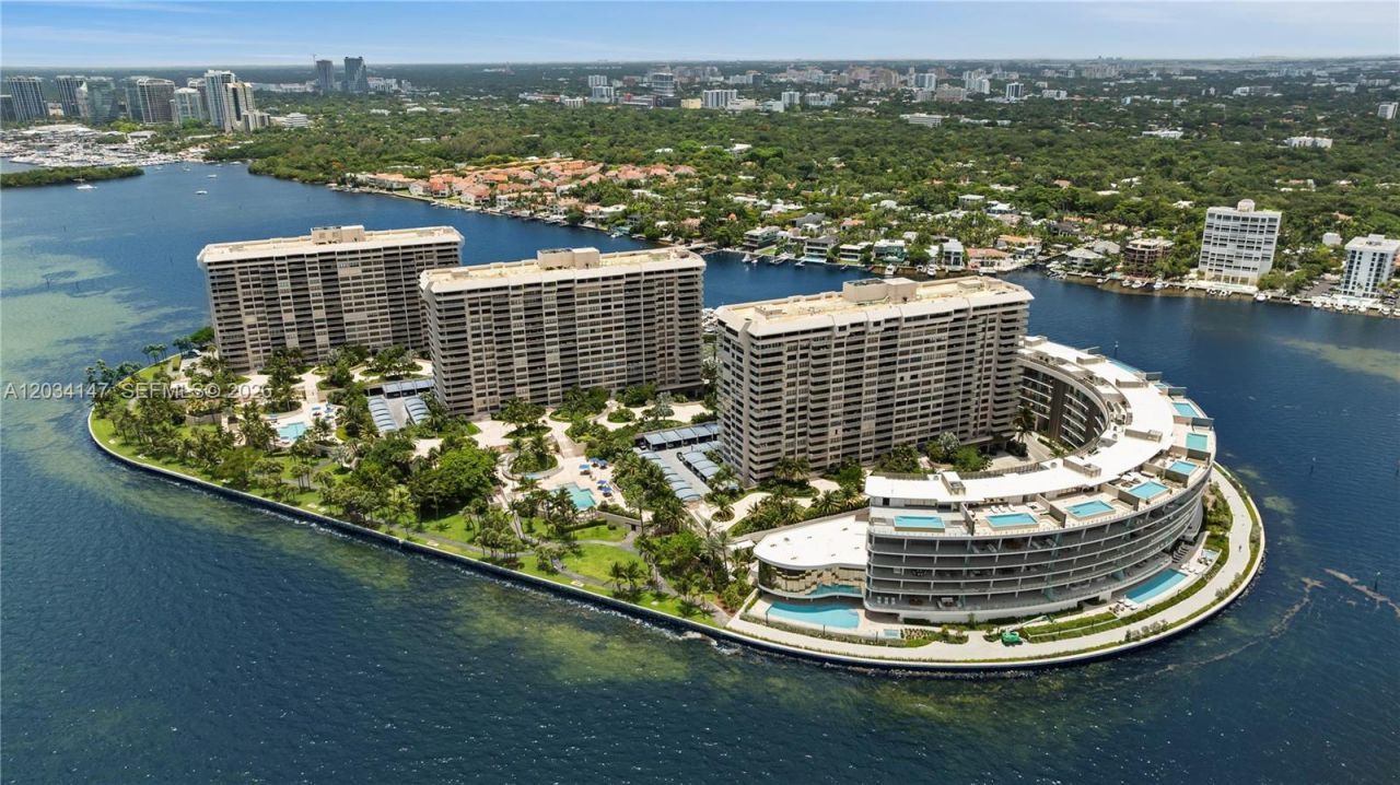 3 Grove Isle Dr, Unit C502, Miami, FL 33133 Photo