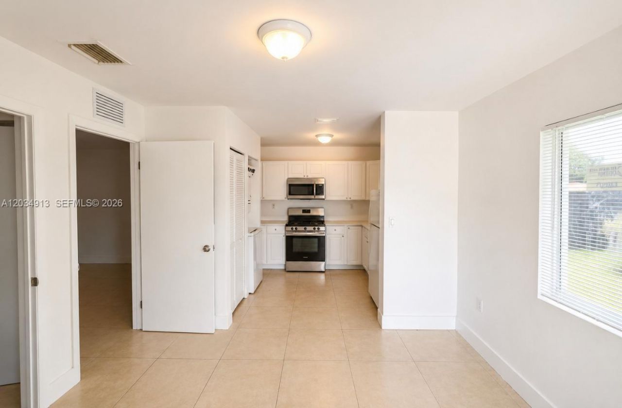 10595 SW 171st St, Unit 10595, Miami, FL 33157 Photo