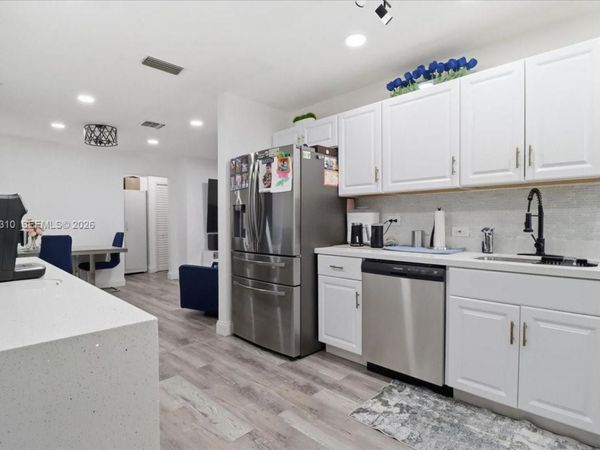 7551 Polk St , Hollywood, FL 33024