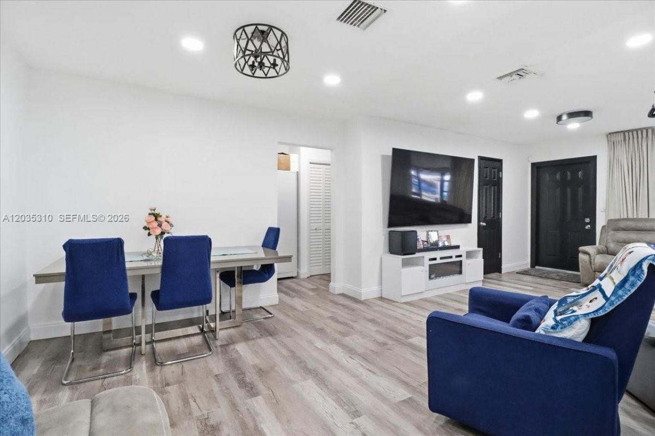 7551 Polk St , Hollywood, FL 33024 Photo