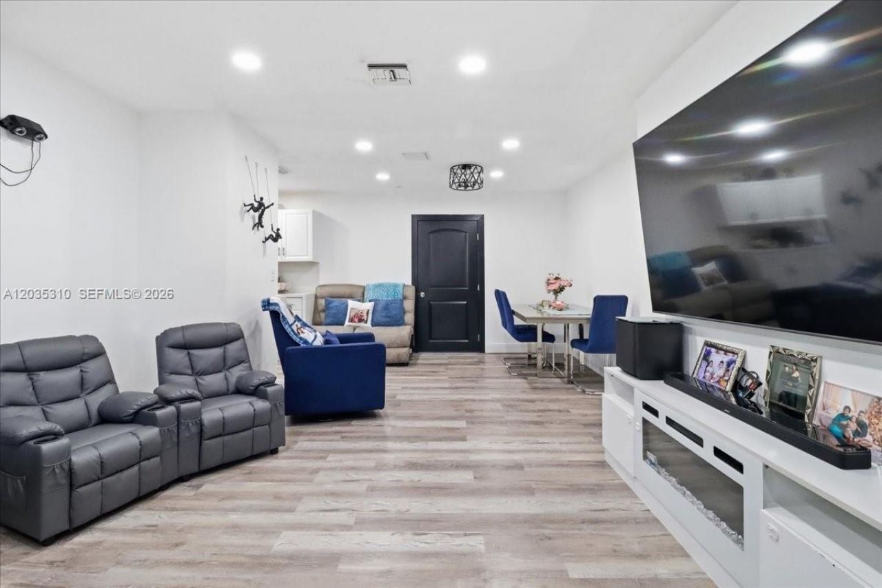 7551 Polk St , Hollywood, FL 33024 Photo