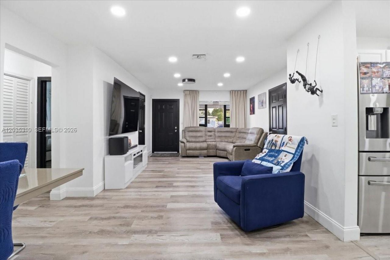 7551 Polk St , Hollywood, FL 33024 Photo