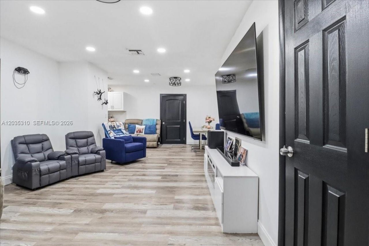 7551 Polk St , Hollywood, FL 33024 Photo