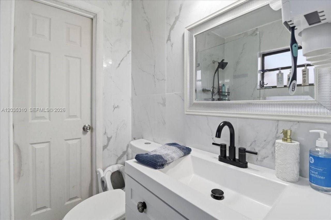 7551 Polk St , Hollywood, FL 33024 Photo