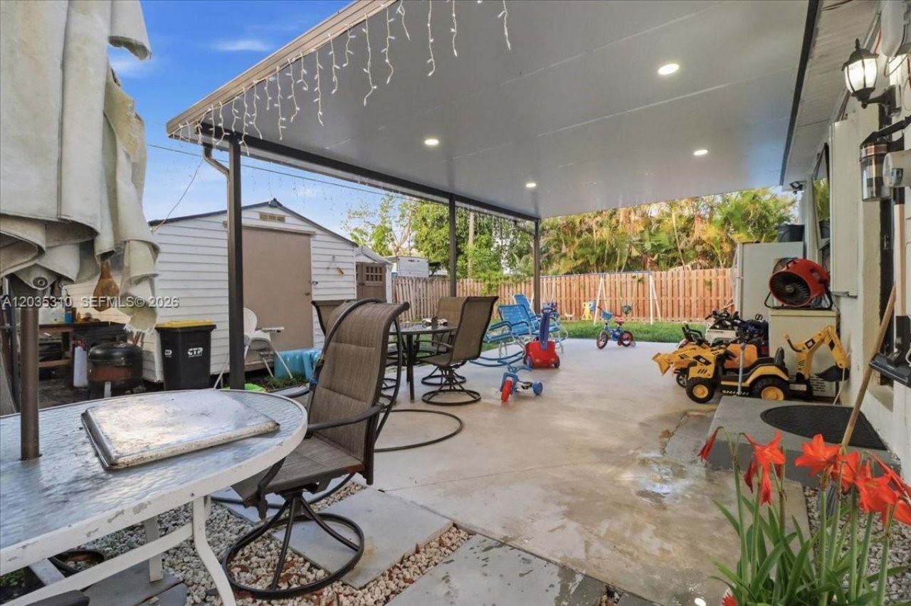 7551 Polk St , Hollywood, FL 33024 Photo