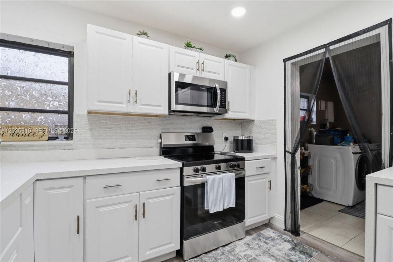 7551 Polk St , Hollywood, FL 33024 Photo